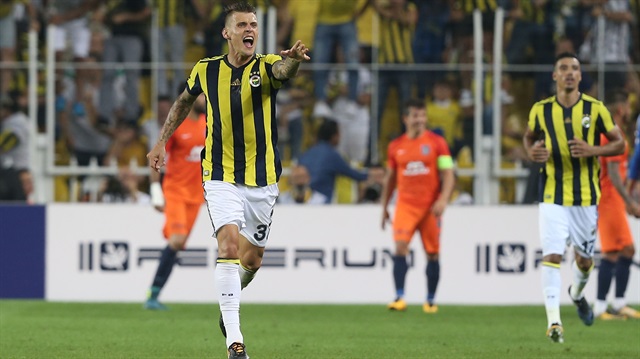 Fenerbahçe'nin Slovak stoperi Skrtel, sakatlığı sebebiyle Beşiktaş maçında oynayamayabilir. 