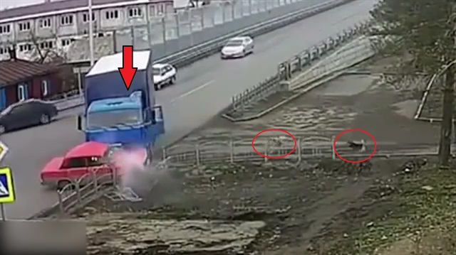 Aynı kavşaktaki 7 kaza sonrasında yaşanan ilginç görüntü