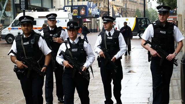 الشرطة البريطانية ترفع الطوق الأمني عن الحيّ المالي في لندن