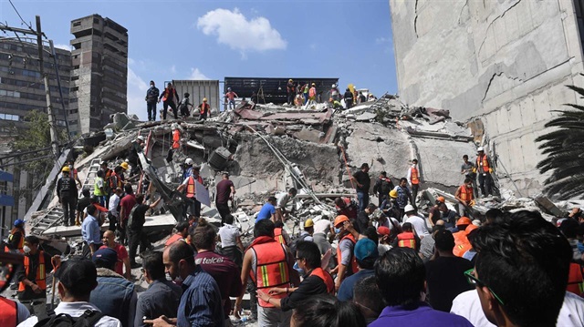 Meksika'da 7,1 büyüklüğünde deprem: Ölü sayısı artıyor
