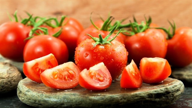 Ruslar domates yasağının kaldırılmasını Türklerden daha çok istiyor.