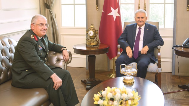 Başbakan Yıldırım'ın, Orgeneral 
Güler'i Çankaya Köşkü'ndeki 
kabulü 45 dakika sürdü.