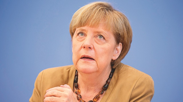 Angela Merkel, Alman basını tarafından sert eleştirilere maruz kaldı.
