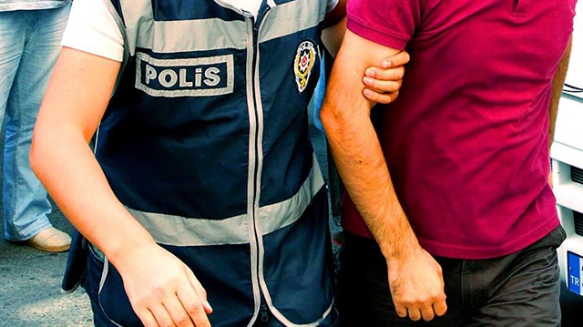 Sivas'taki FETÖ operasyonunda adliyeye sevk edilen 6 kişi daha tutuklandı.