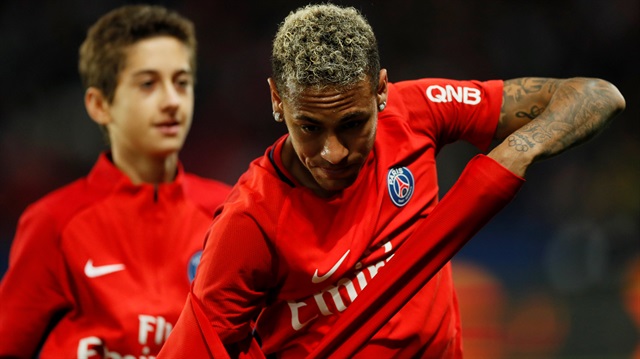 222 milyon euro bonservis bedeliyle dünyanın en pahalı transferi olan Neymar, PSG formasıyla çıktığı 6 maçta 5 gol atarken, 5 de asist kaydetti.