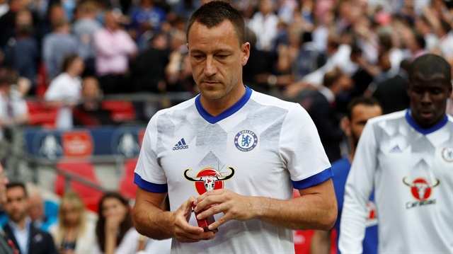 John Terry yaz transfer döneminde Chelsea'den Aston Villa'ya transfer oldu.