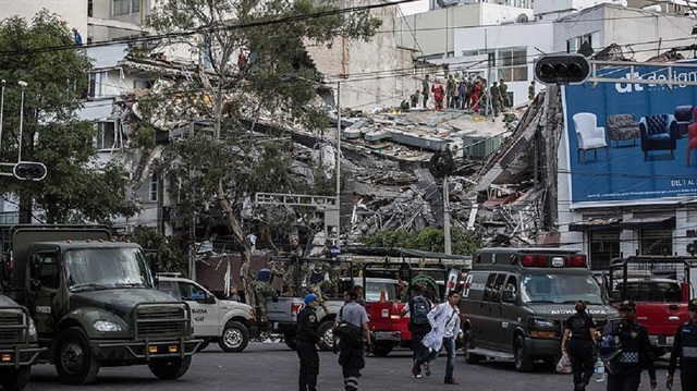 Meksika'da 7,1 büyüklüğünde bir deprem meydana geldi.