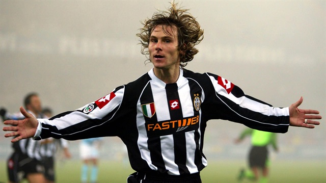 Pavel Nedved, Juventus'ta çıktığı  269 maçta 52 gol atma başarısı göstermişti. 