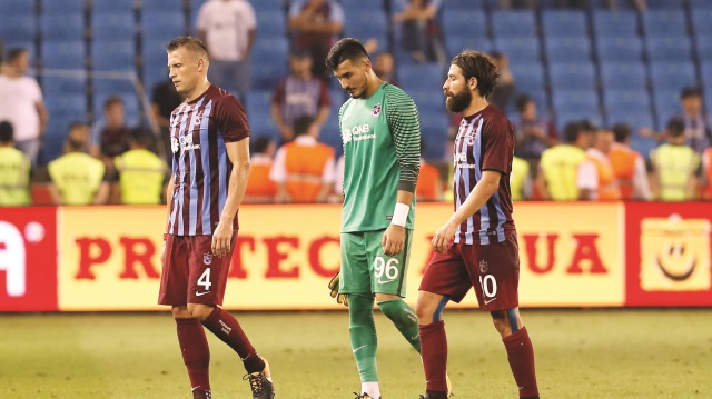 Trabzonspor 3-0 öne geçtiği karşılaşmada 3-4'lük skorla mağlup oldu.