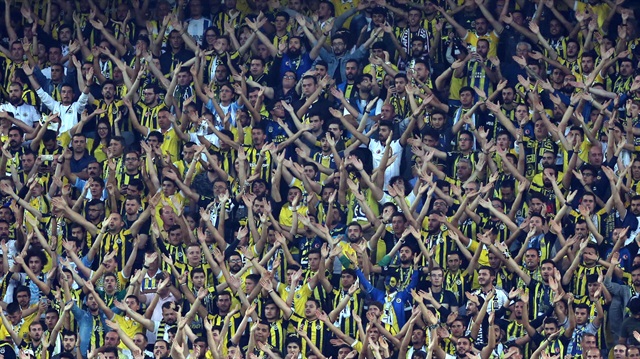 Fenerbahçe tribününde kavga çıktı.