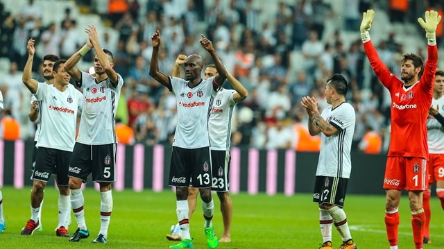 Beşiktaş derbi öncesi topladığı 13 puanla ligde averajla 2. sırada yer alıyor.