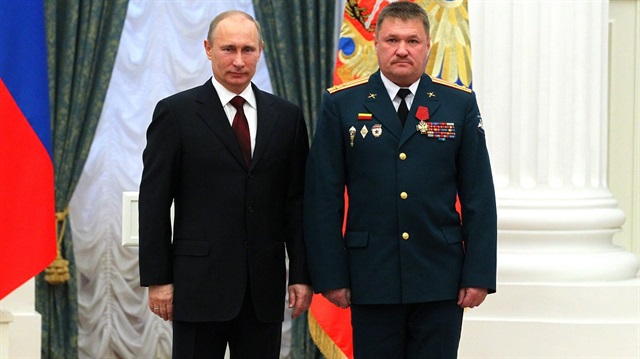 Putin ve Rus ordusunda korgeneral Valery Asapov