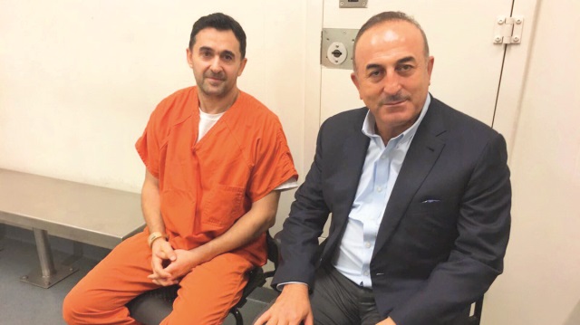 Dışişleri Bakanı Mevlüt Çavuşoğlu  Eyüp Yıldırım ve Sinan Narin’i ziyaret etti.
