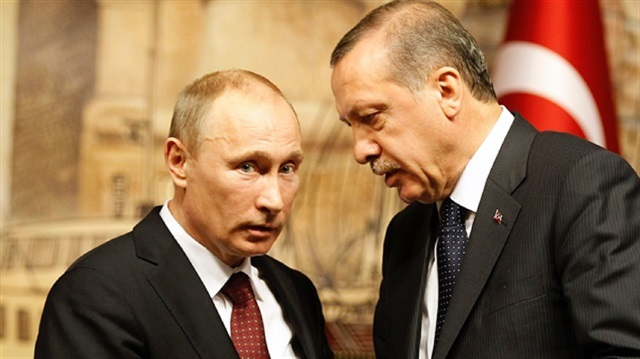 Turkish President Recep Tayyip Erdoğan (R) and his Russian counterpart Vladimir Putin