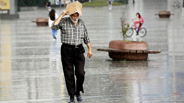 İstanbul'da sağanak yağışlar görülecek. 