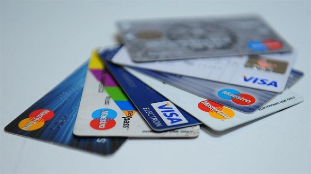 Arşiv: Bayramda banka kartları ile yapılan ödemeler yüzde 52 arttı. 
