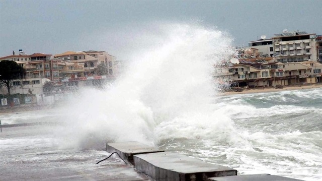 Meteorolojiden Marmara ve Kuzey Ege için fırtına uyarısı