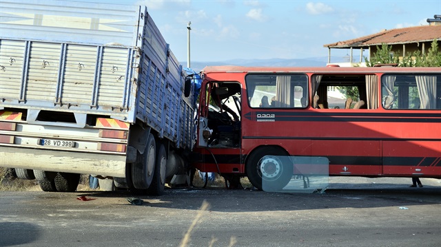 Eskişehir'de cenaze dönüşü trafik kazası