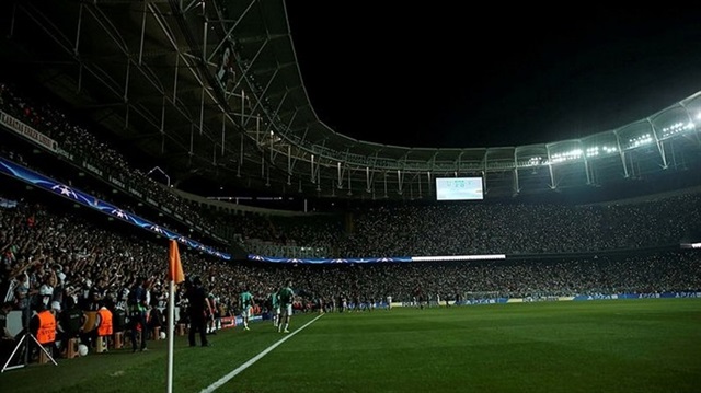 UEFA'dan Beşiktaş'a 'ışık' soruşturması