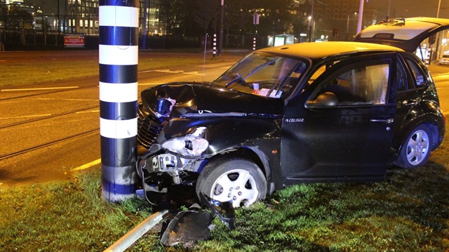 Sergio Agüero, Hollanda Amsterdam'da konser dönüşü trafik kazası yaptı. 