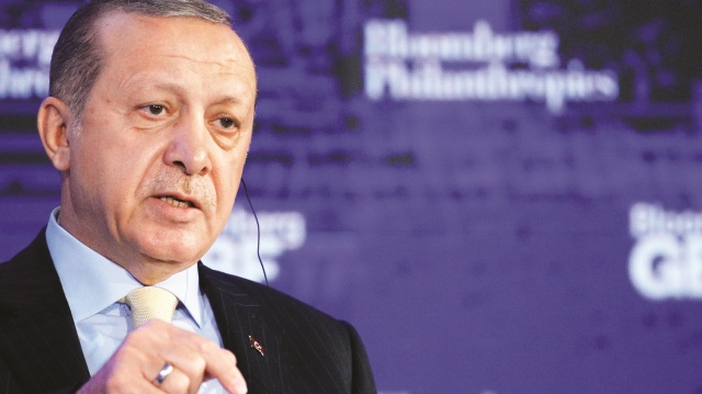 ​Cumhurbaşkanı Recep Tayyip Erdoğan Erzurum’da AK Parti İl Danışma Toplantısı’nda konuştu. 