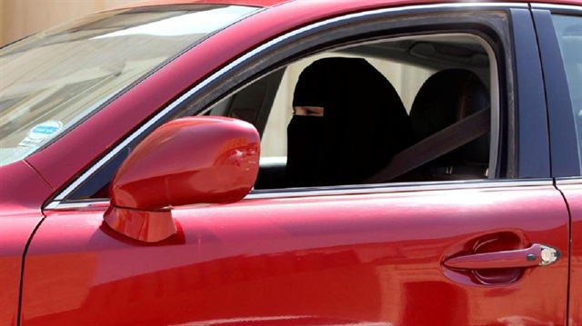 ​Suudi Arabistan'da kadınlara yasağın kalkması özel şoförleri vuracak.