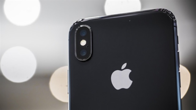 27 Ekim'de ön siparişe sunulacak iPhone X, ABD'de 3 Kasım'da satışa sunulacak.
