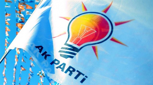 ​AK Parti'de 4 il başkanı değişti​