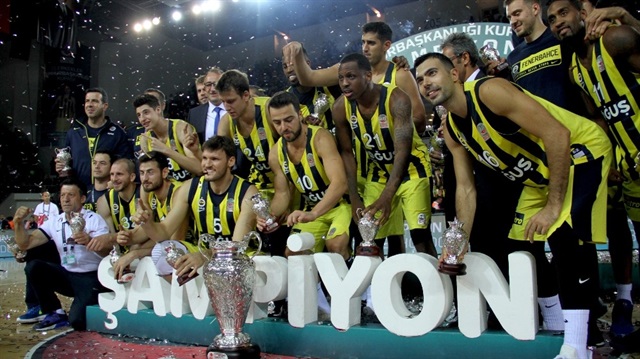 Fenerbahçe Doğuş Cumhurbaşkanlığı Kupa'sının sahibi oldu