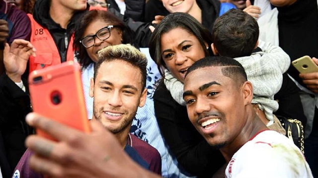 Malcom, maç sonrası Neymar'la selfie çekildi.