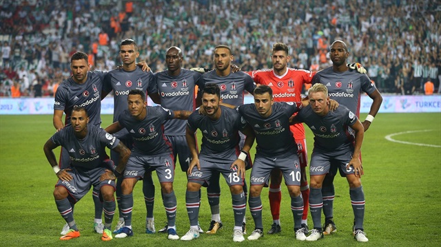 Beşiktaş bu sezon Süper Lig'de topladığı 14 puan ile 2. sırada bulunuyor.