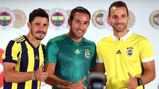 Fenerbahçe'nin yeni transferlerinden Soldado'nun (Sağda) performansı, sakatlık iddialarını da tekrar gün yüzüne çıkarttı.