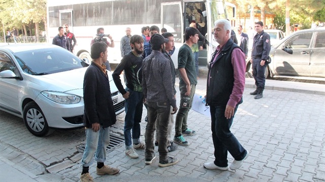 Elazığ'da, yabancı uyruklu 46 kişi gözaltına alındı.