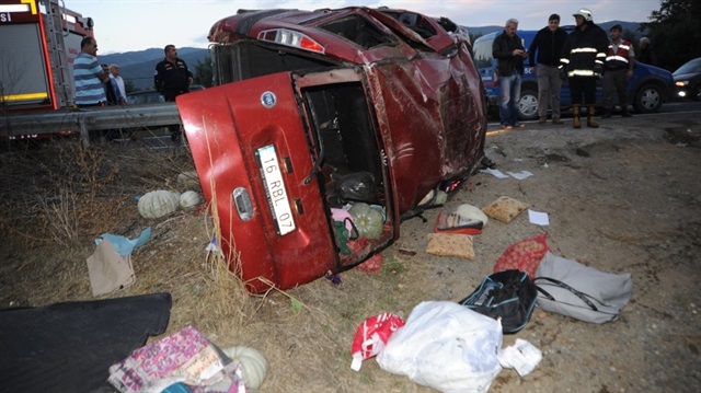 Bursa'da meydana gelen trafik kazasında 3'ü çocuk 8 kişi yaralandı.