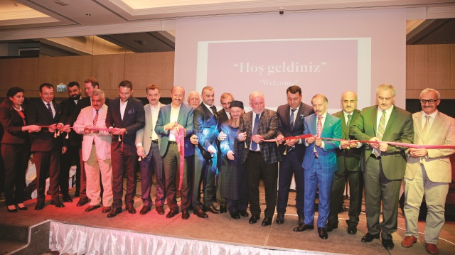 Bayrampaşa’da inşa edilen Golden Tulip Hotel törenle açıldı. 