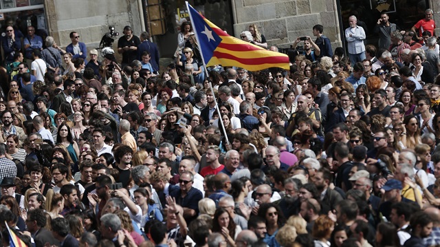 Katalonya'nın bağımsızlık referandumu sonuçlarının yarın meclise sunulması bekleniyor. 