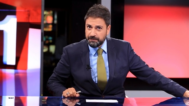 Erhan Çelik, TRT 1 ekranlarında son kez cuma akşamı haber sundu.