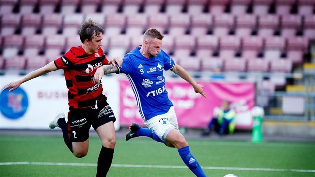 İsveç'in alt lig takımlarından Eskilstuna'da forma giyen Sebastian Nygards, 28-3 kazandıkları Östermalm maçında 21 gol attı.