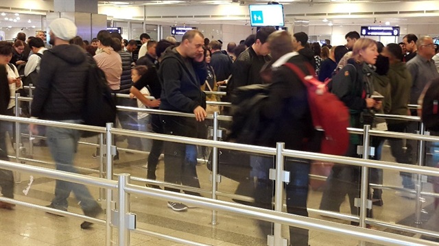 ABD’li yolcular Atatürk Havalimanı’nda vize engeline takıldı