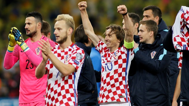 Hırvatistan, Ukrayna'yı 2-0 yenerek Dünya Kupası için play-off oynamaya hak kazandı.