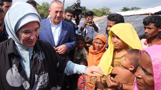 ARŞİV: Emine Erdoğan, geçtiğimiz ay Arakanlı Müslümanların sığındığı Bangladeş'e ziyaretlerde bulunmuştu.