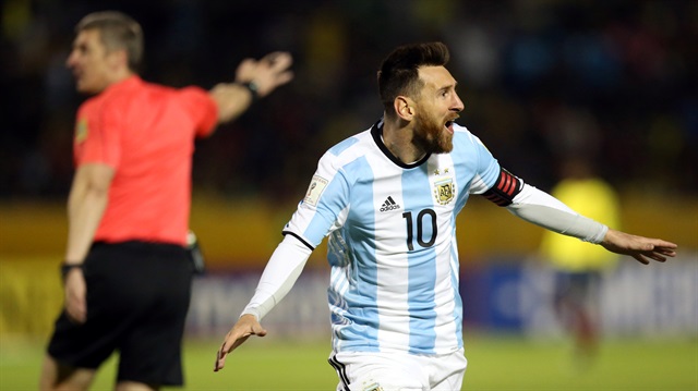 Ekvador maçında hat-trick yapan Lionel Messi, Arjantin'i Dünya Kupası'na taşıyan isim oldu.
