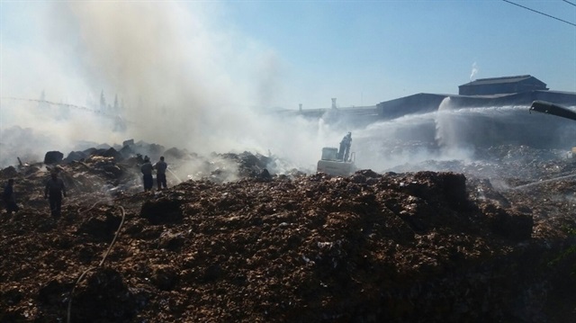 Kahramanmaraş'Taki yangında 15 ton kağıt küle döndü.