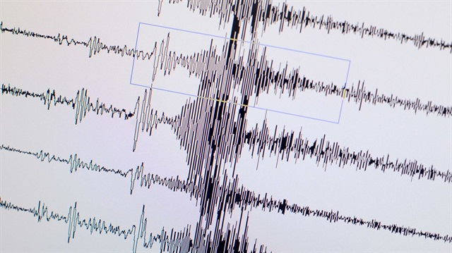 Ege Denizi'nde 5.0 şiddetinde deprem meydana geldi