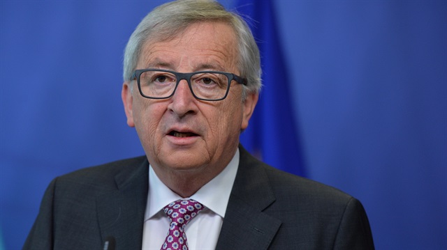 Katalonya'daki gelişmelere ilişkin konuşan Juncker, AB kurumlarının özellikle Katalonya ve İspanya arasındaki duruma müdahale etmediğini belirtti.