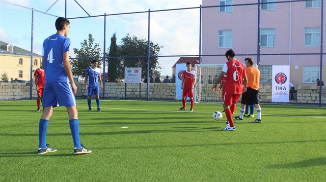 "تيكا" التركية تنشئ ملعباً لكرة القدم في أذربيجان