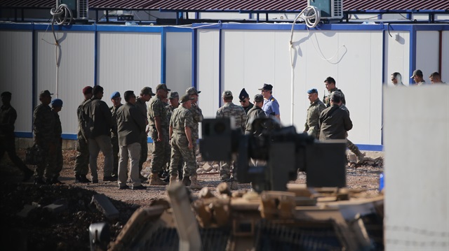 Genelkurmay Başkanı Orgeneral Akar, Suriye sınırında incelemelerde bulundu.