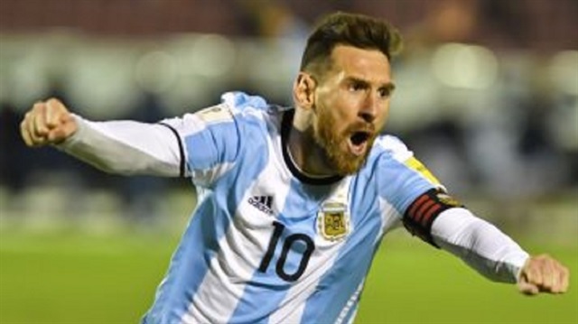  أسطورة الكرة الأرجنتينية "مارادونا" يعلق عبر "إنستغرام" على تأهل الأرجنتين التاريخي لكأس العالم 