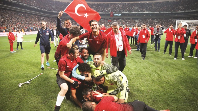 Türkiye Ampute Milli Futbol Takımı, finalde turnuvalar boyunca hiç yenilmemiş olan İngiltere'yi 2-1 yenerek kupanın sahibi oldu. 