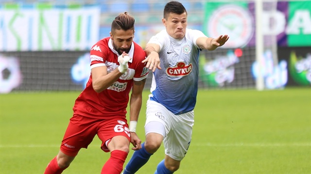 TFF 1. Lig'in sekizinci haftasında Çaykur Rizespor ile Samsunspor 1-1 berabere kaldı.